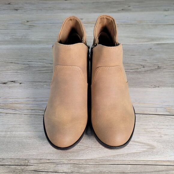 American Rag Abby Faux Suede Stacked Booties Sz 5M - Picture 4 of 11